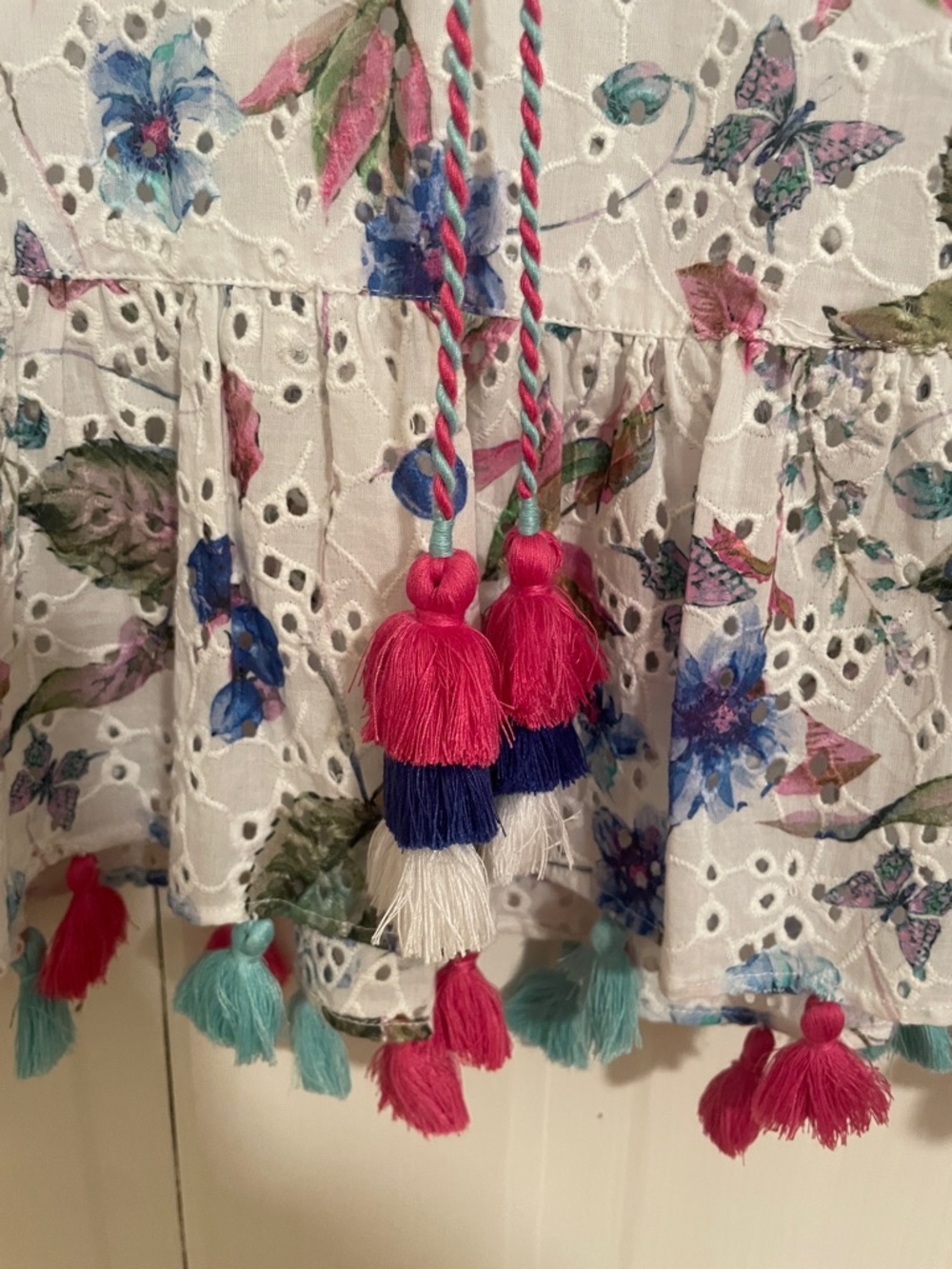 New Taj by Sabrina Blue Floral Eyelet Tassel Top size Small - Picture 5 of 7